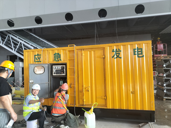 盐亭怎样判断空气滤清器是否需要更换？