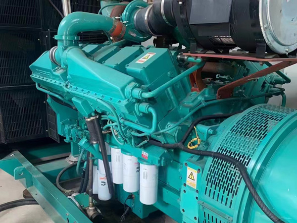 盐亭更换100kW柴油发电机组机油时，需要注意哪些事项？