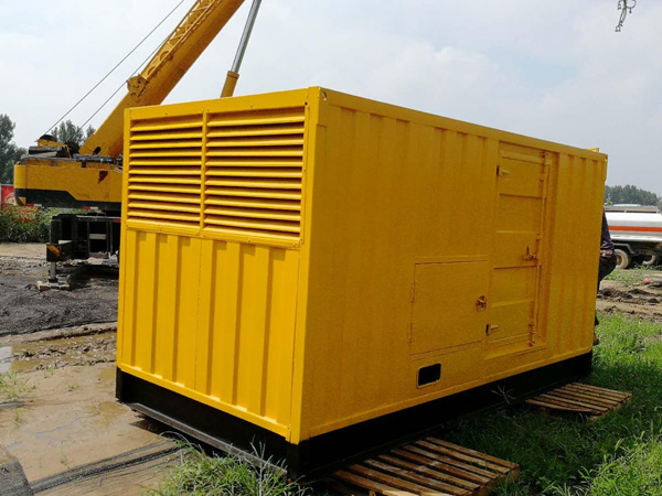 盐亭100kW柴油发电机组在什么情况下需要更换机油？