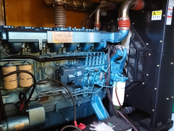 盐亭磷酸铁锂蓄电池的使用寿命与哪些因素有关？