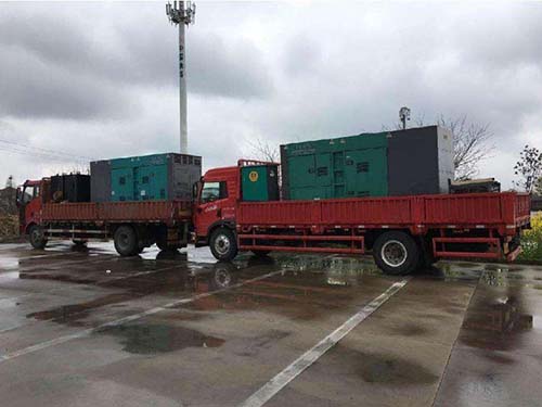 盐亭涂抹密封胶后，需要等待多长时间才能安装水冷式机油散热器密封件？